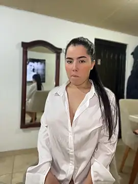 Marilyn Monrou online show from May 4, 2026, 4:52 am