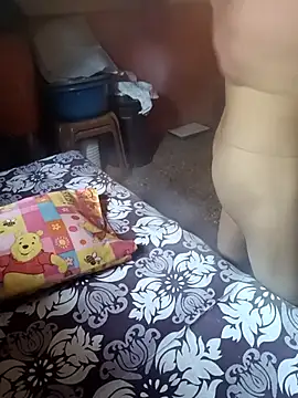 Snapshot of ronynott chatting on December 1, 2025, 5:45 am ronynott online show from December 1, 2025, 5:45 am