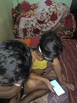 Snapshot of Laxmidevi000 chatting on June 20, 2026, 4:15 am Laxmidevi000 online show from June 20, 2026, 4:15 am