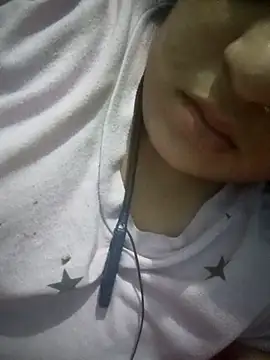 Snapshot of Priya_089 chatting on May 6, 2026, 11:32 pm Priya 089 online show from May 6, 2026, 11:32 pm