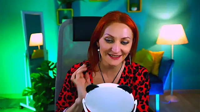 DianaTorrens online show from March 5, 2026, 8:43 am