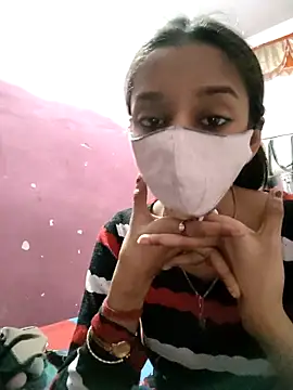 Snapshot of -AYUSHI01 chatting on December 17, 2025, 7:36 am -AYUSHI01 online show from December 17, 2025, 7:36 am