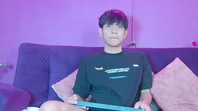 Liam Sinclair online show from March 13, 2026, 7:53 pm