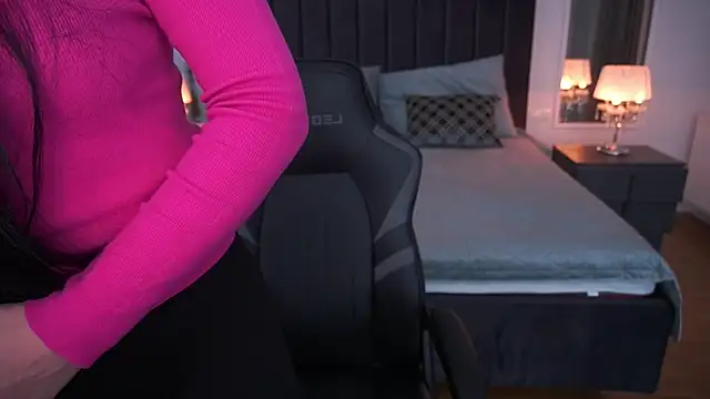 BlackSilkQueen online show from December 5, 2025, 2:03 pm