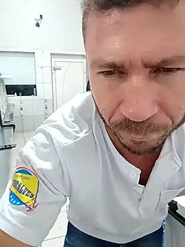 RobertoLuiz84 online show from April 25, 2026, 1:41 pm