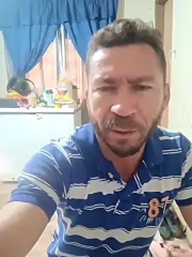 RobertoLuiz84 online show from May 4, 2026, 5:53 pm