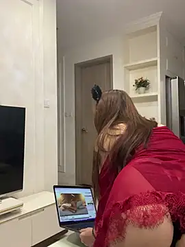 Queen-of-Love online show from July 10, 2026, 4:42 pm