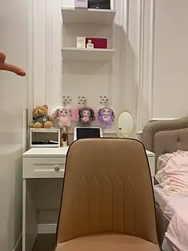 Queen-of-Love online show from July 26, 2026, 5:31 pm