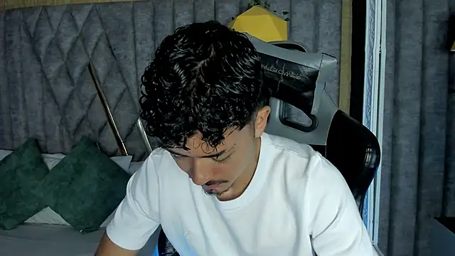 NicolaiKarav online show from March 12, 2026, 12:33 pm