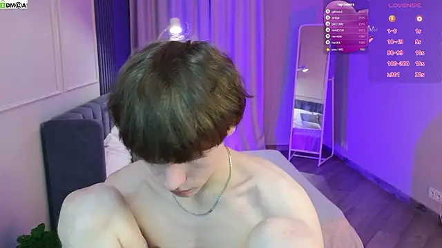 cuMte boy online show from March 7, 2026, 1:02 am