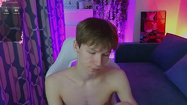 Snapshot of cuMte_boy chatting on May 17, 2026, 1:36 am cuMte boy online show from May 17, 2026, 1:36 am