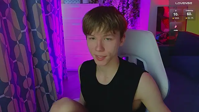 Snapshot of cuMte_boy chatting on June 5, 2026, 1:23 am cuMte boy online show from June 5, 2026, 1:23 am