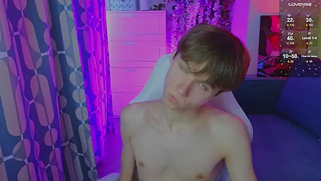 Snapshot of cuMte_boy chatting on June 6, 2026, 1:32 am cuMte boy online show from June 6, 2026, 1:32 am