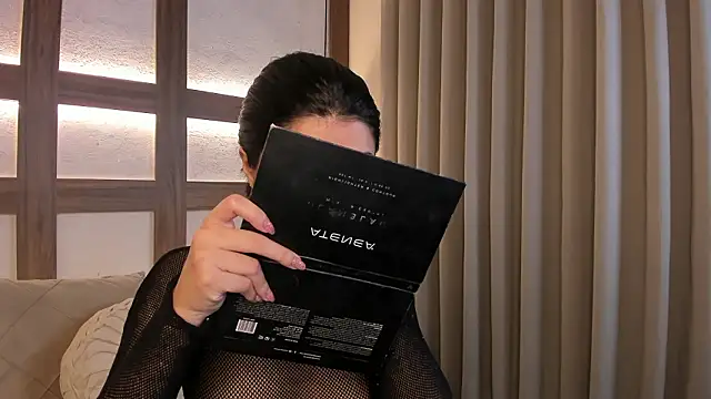 SarhaVega online show from February 26, 2026, 12:26 pm