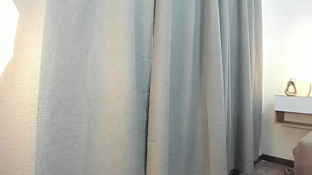 Snapshot of mask_red_girl chatting on July 9, 2026, 2:10 pm mask red girl online show from July 9, 2026, 2:10 pm
