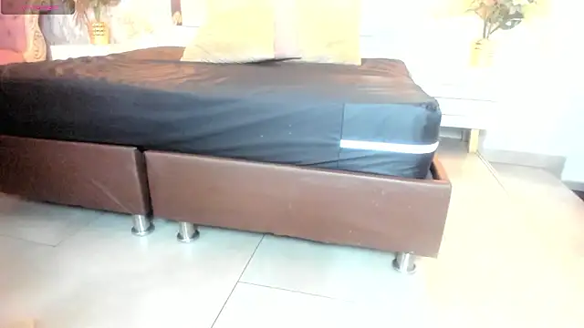 Mysterius Woman online show from February 7, 2026, 12:53 pm