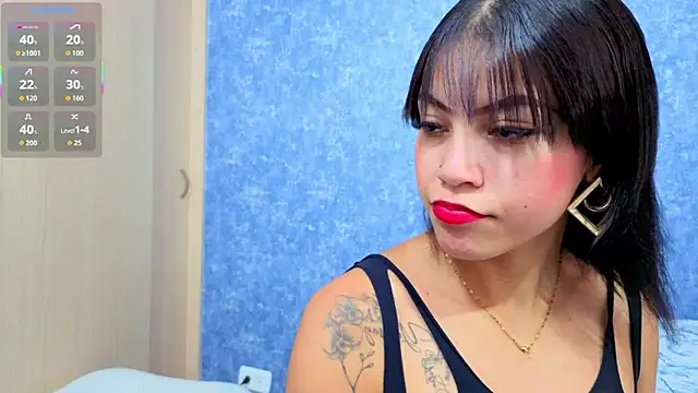 Snapshot of Malia_fox chatting on May 3, 2026, 7:31 pm Malia fox online show from May 3, 2026, 7:31 pm