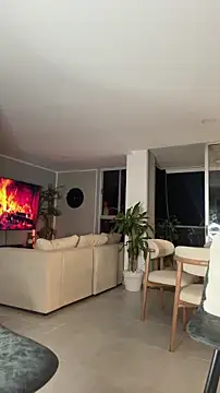 Valenthino Salvatore online show from March 7, 2026, 3:25 am