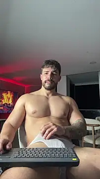 Snapshot of Valenthino_Salvatore chatting on May 15, 2026, 10:50 pm Valenthino Salvatore online show from May 15, 2026, 10:50 pm