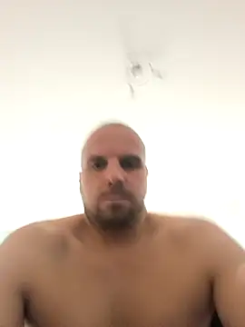 Snapshot of Phoenix2310 chatting on December 17, 2025, 11:38 am Phoenix2310 online show from December 17, 2025, 11:38 am