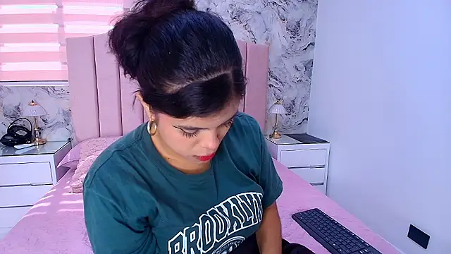 katsumi yan online show from February 3, 2026, 7:08 pm