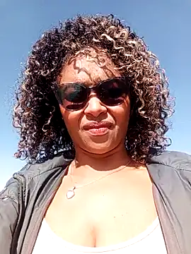 Snapshot of MaayaFonseca chatting on December 14, 2025, 1:49 pm MaayaFonseca online show from December 14, 2025, 1:49 pm