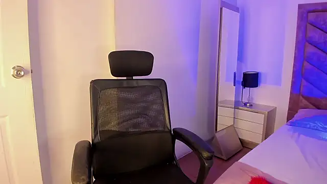 CleoColliva  online show from January 14, 2026, 3:56 am