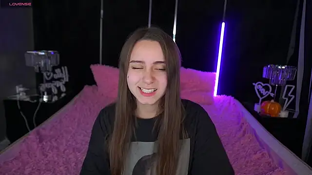 Snapshot of TinyNatalie chatting on November 26, 2025, 3:02 pm TinyNatalie online show from November 26, 2025, 3:02 pm