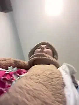 KateBurlesk online show from December 23, 2025, 8:12 am