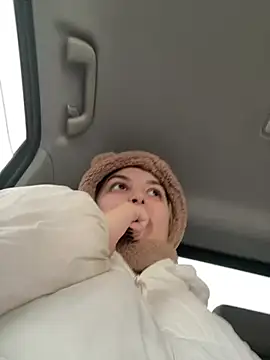 KateBurlesk online show from January 19, 2026, 9:02 am