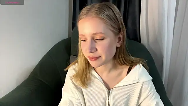 Alice meow15 online show from December 15, 2025, 8:24 pm