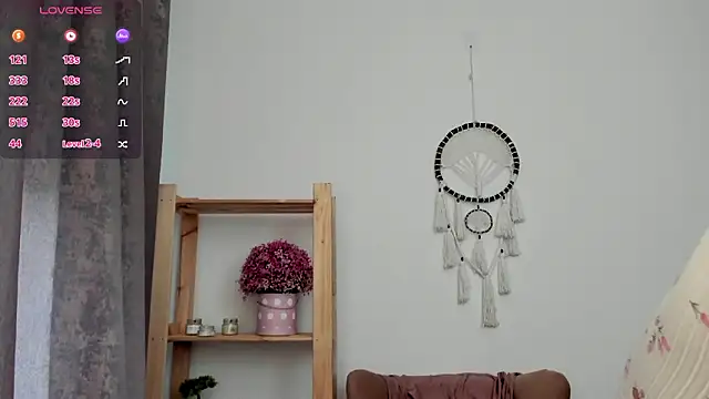 AmillyGile online show from March 18, 2026, 8:06 am