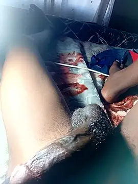 Snapshot of Geeo124 chatting on January 13, 2026, 4:45 pm Geeo124 online show from January 13, 2026, 4:45 pm