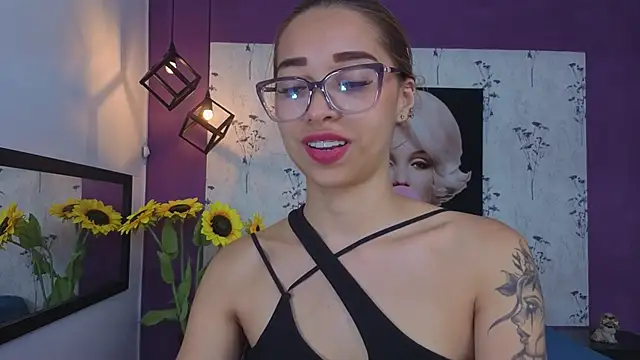 Snapshot of Antonella_mc chatting on June 3, 2026, 11:35 am Antonella mc online show from June 3, 2026, 11:35 am