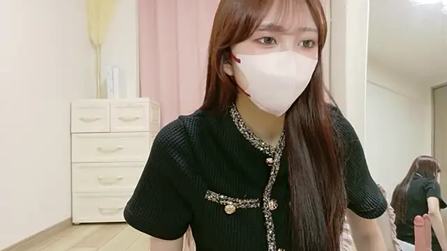 alicechan v online show from July 28, 2026, 11:17 am