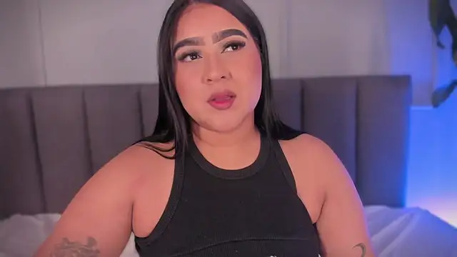 alejandrarojas  online show from July 16, 2026, 7:31 pm