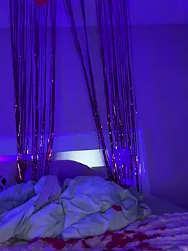 Kiki hammyy online show from February 12, 2026, 10:54 am