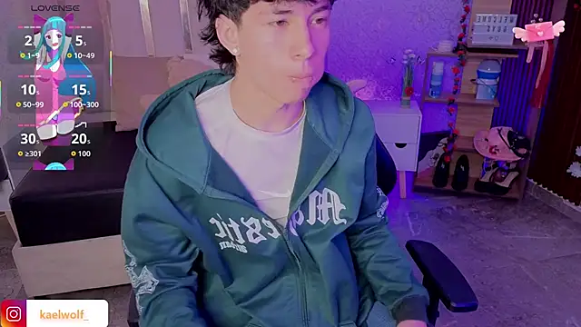 kaelwolf tay online show from March 4, 2026, 7:20 pm