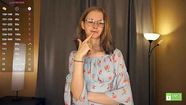 ToyaPletz online show from December 17, 2025, 6:58 pm