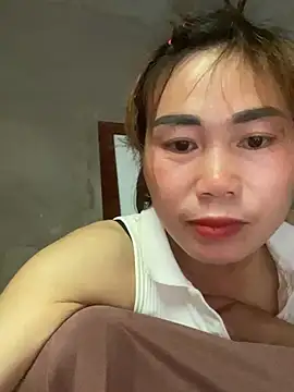 meganmeo online show from April 23, 2026, 2:13 am