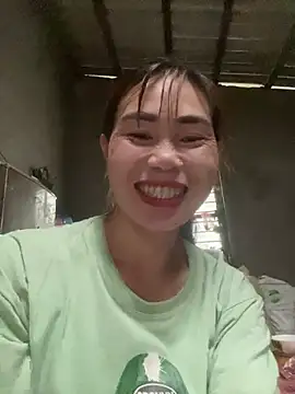 meganmeo online show from April 26, 2026, 3:26 am