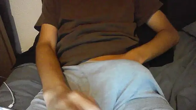 latinman7944 online show from July 7, 2026, 6:47 am
