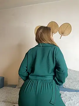 69 Degrees of Love online show from February 3, 2026, 10:37 pm