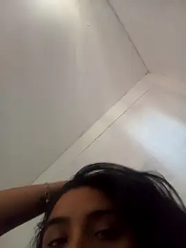 Bizcochitoc4 online show from January 12, 2026, 12:43 pm