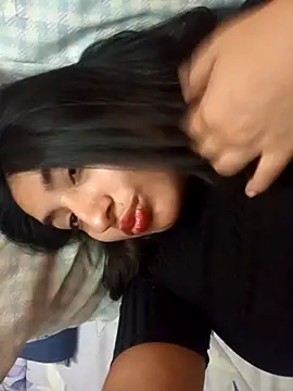 Bizcochitoc4 online show from January 19, 2026, 3:54 am