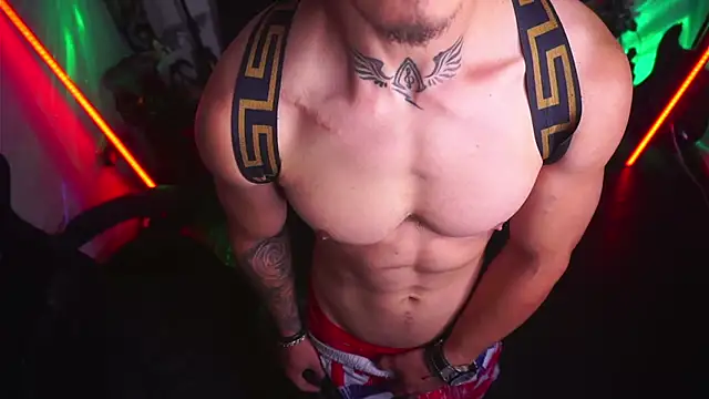 Snapshot of alan-jet chatting on December 15, 2025, 2:43 pm alan-jet online show from December 15, 2025, 2:43 pm