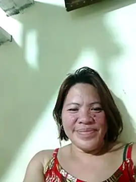 Snapshot of Smilinglovely chatting on July 29, 2026, 3:26 am Smilinglovely online show from July 29, 2026, 3:26 am
