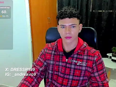 Snapshot of secret_justin7 chatting on February 6, 2026, 12:52 pm secret justin7 online show from February 6, 2026, 12:52 pm