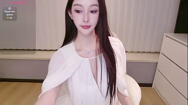 Snapshot of LULUbbaby_520 chatting on April 12, 2026, 2:55 pm LULUbbaby 520 online show from April 12, 2026, 2:55 pm