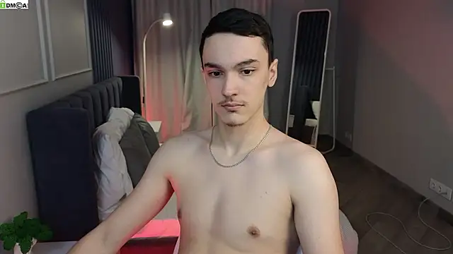 MoonlinSkinn online show from March 15, 2026, 1:00 am